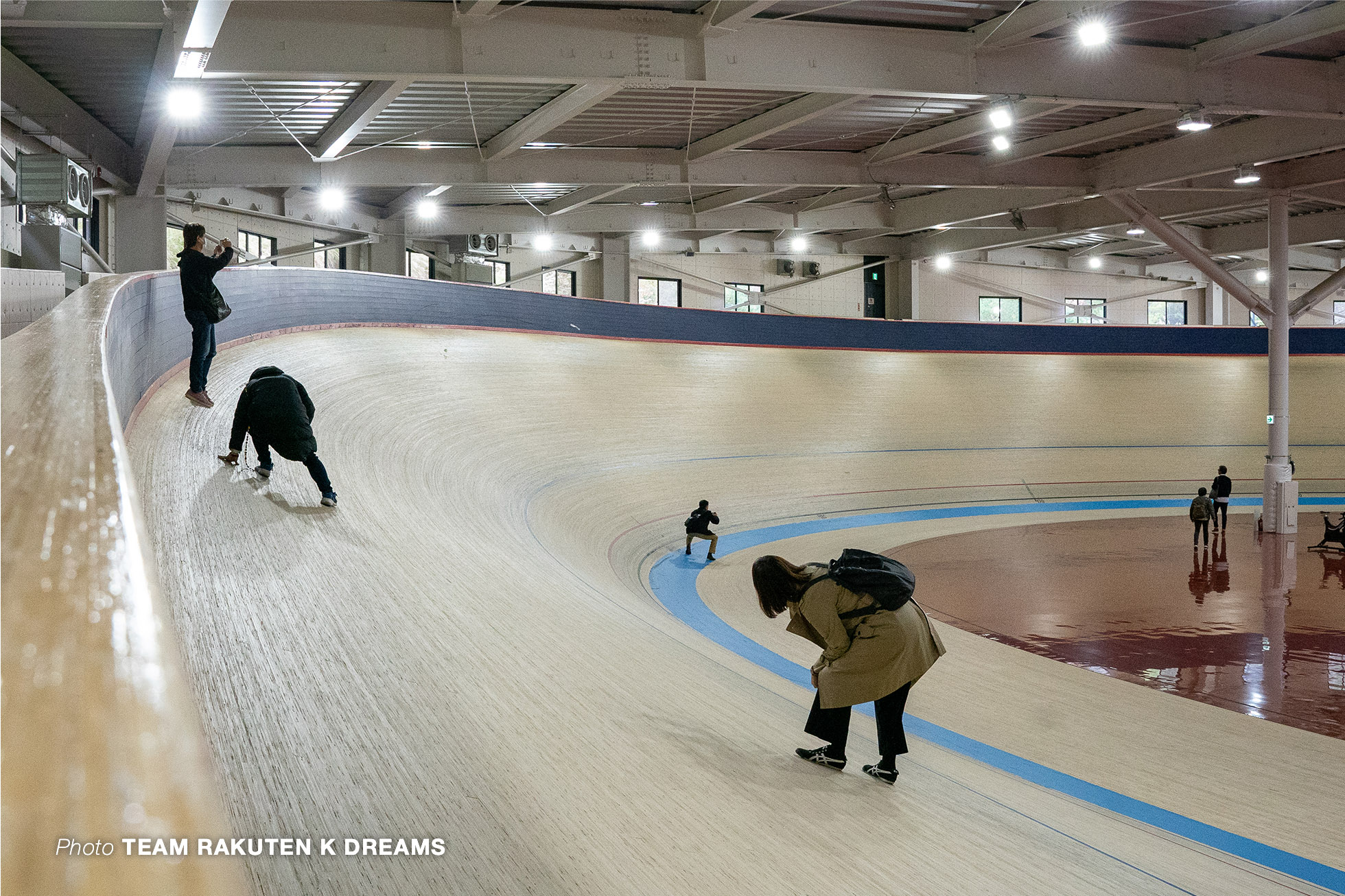 JAPAN TRACK CUP チーム楽天Kドリームス応援バスツアー JIK 日本競輪選手養成所 見学ツアー